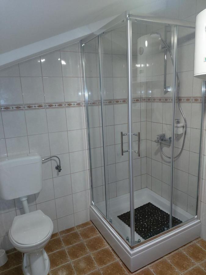 Apartmani Admiral Viskovo Bagian luar foto