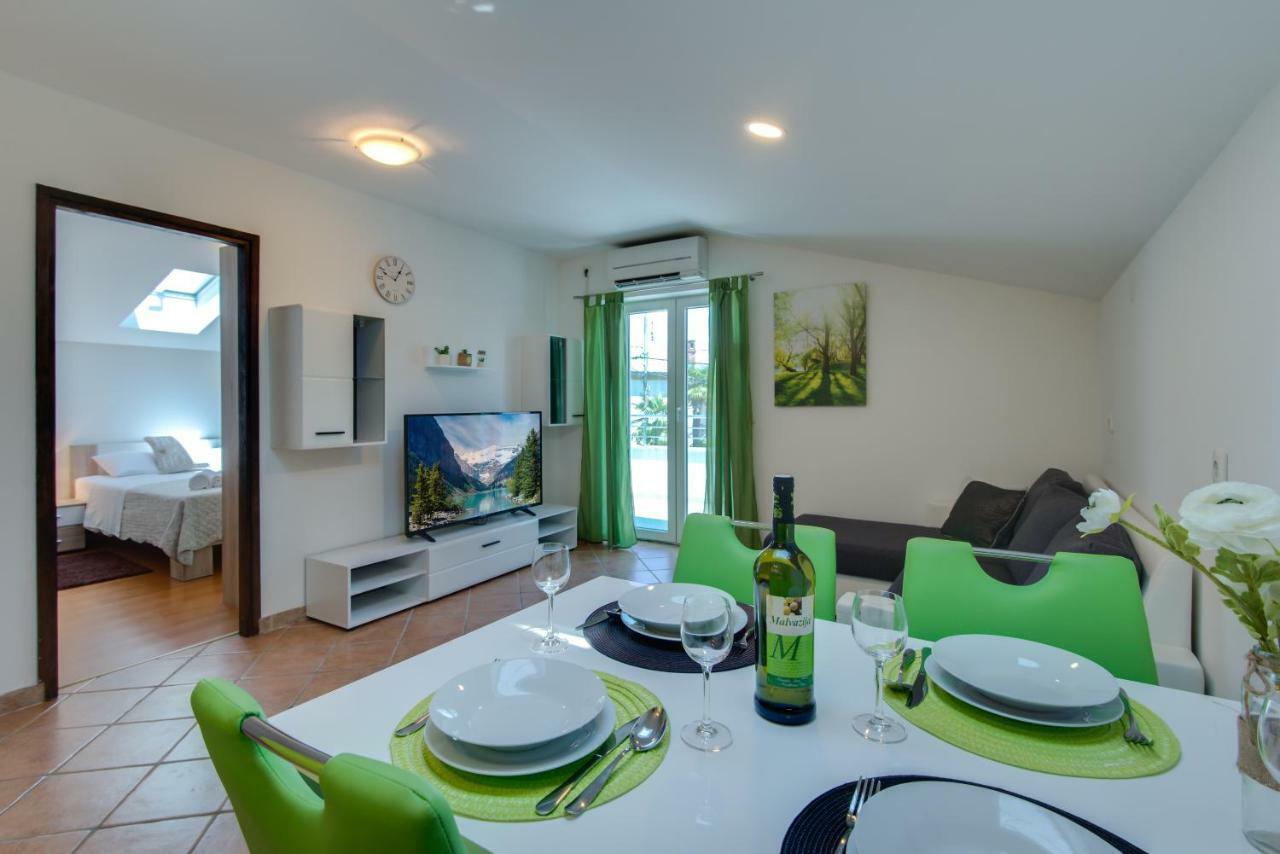 Apartmani Admiral Viskovo Bagian luar foto