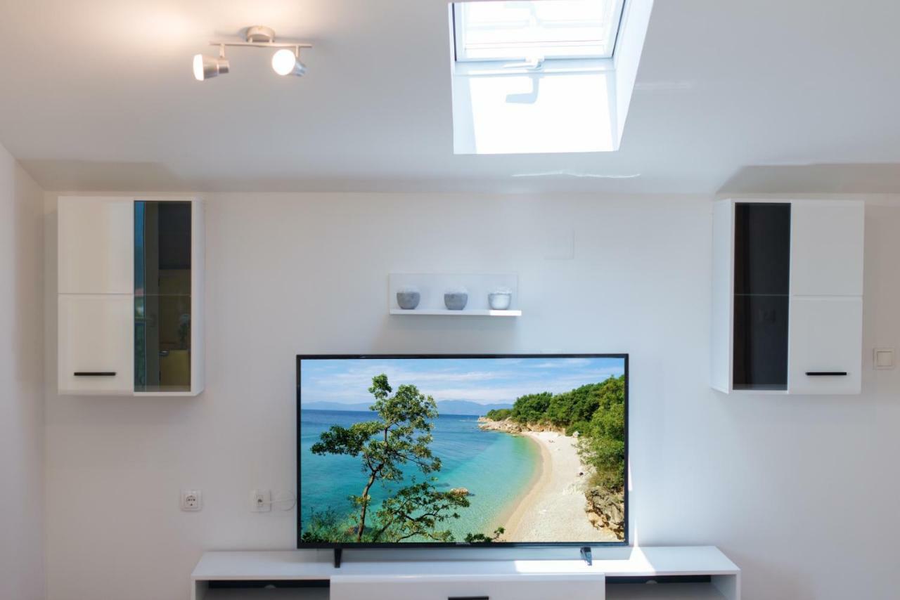 Apartmani Admiral Viskovo Bagian luar foto