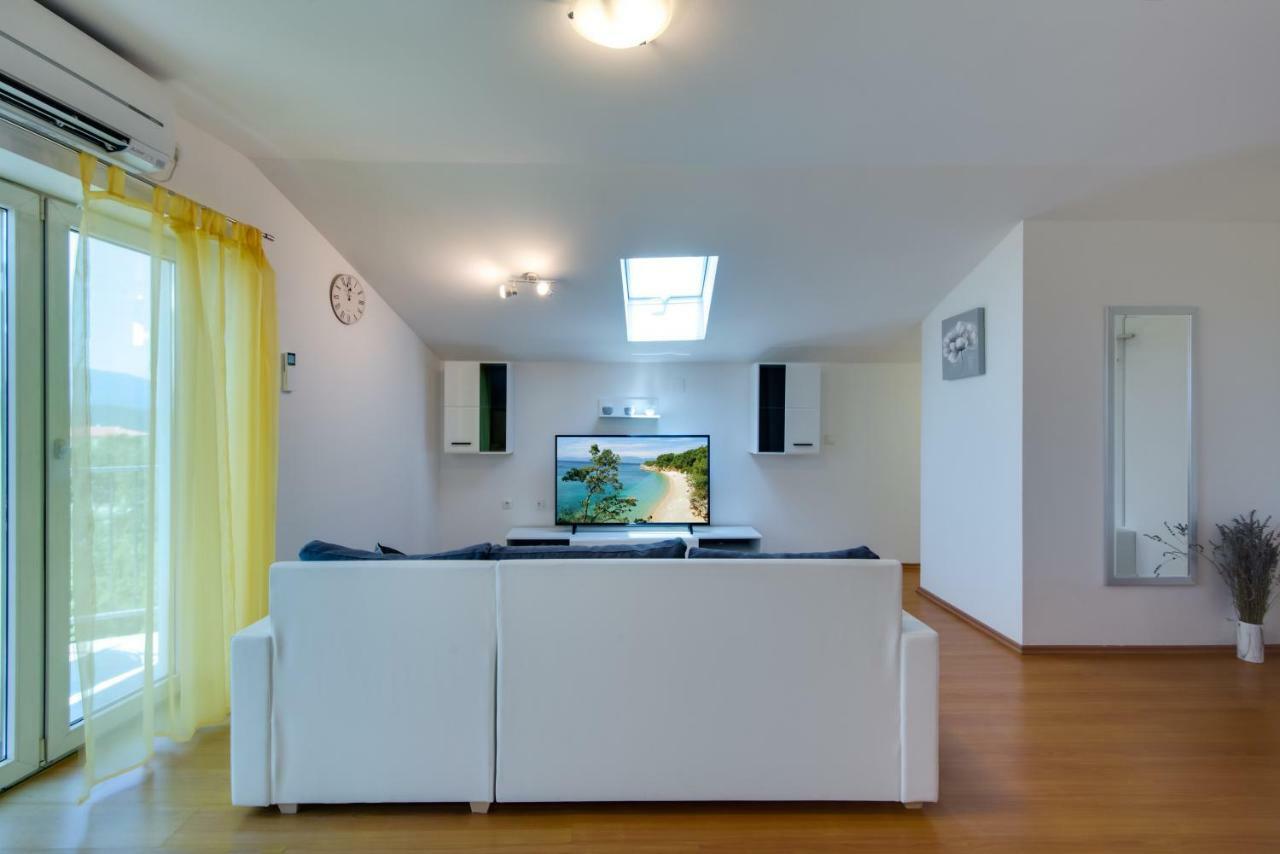 Apartmani Admiral Viskovo Bagian luar foto